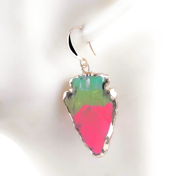 “Ombre Arrowhead” Angel Aura Rainbow Quartz Striking Tip Point Head Gold Earring - Picture 3 of 6